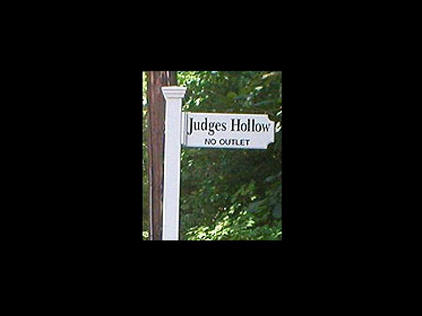 Judges Hollow